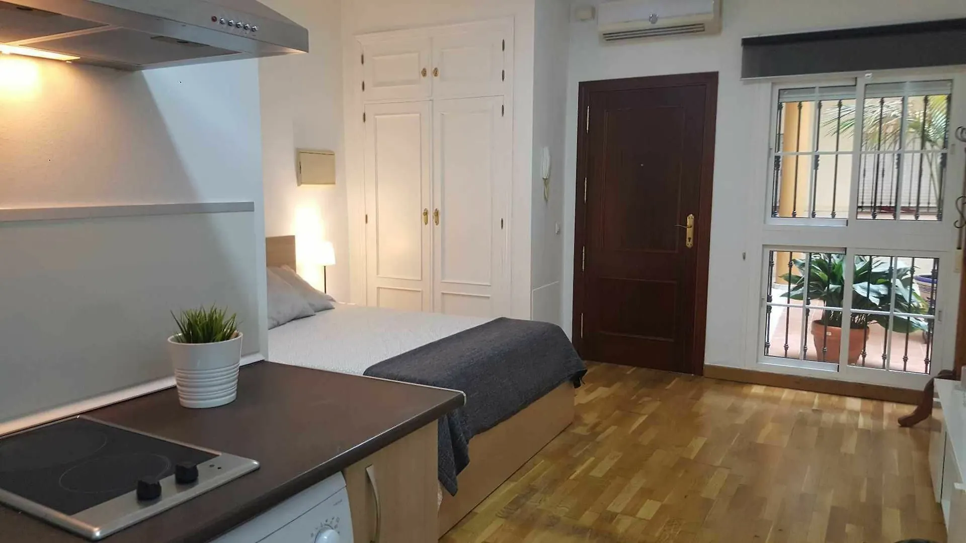 Jinetes Grupalmalaga Apartment 0*, Malaga